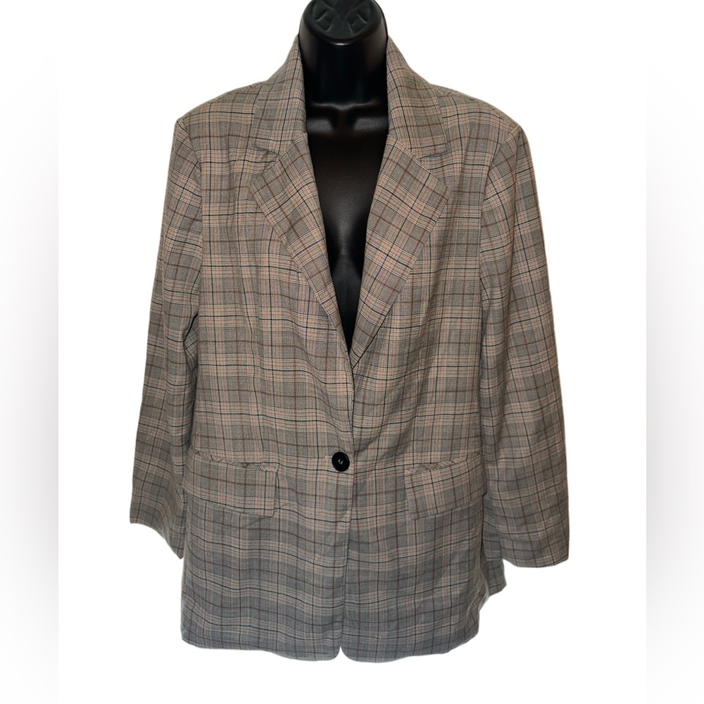 Know.One.Cares Oversized Plaid Blazer